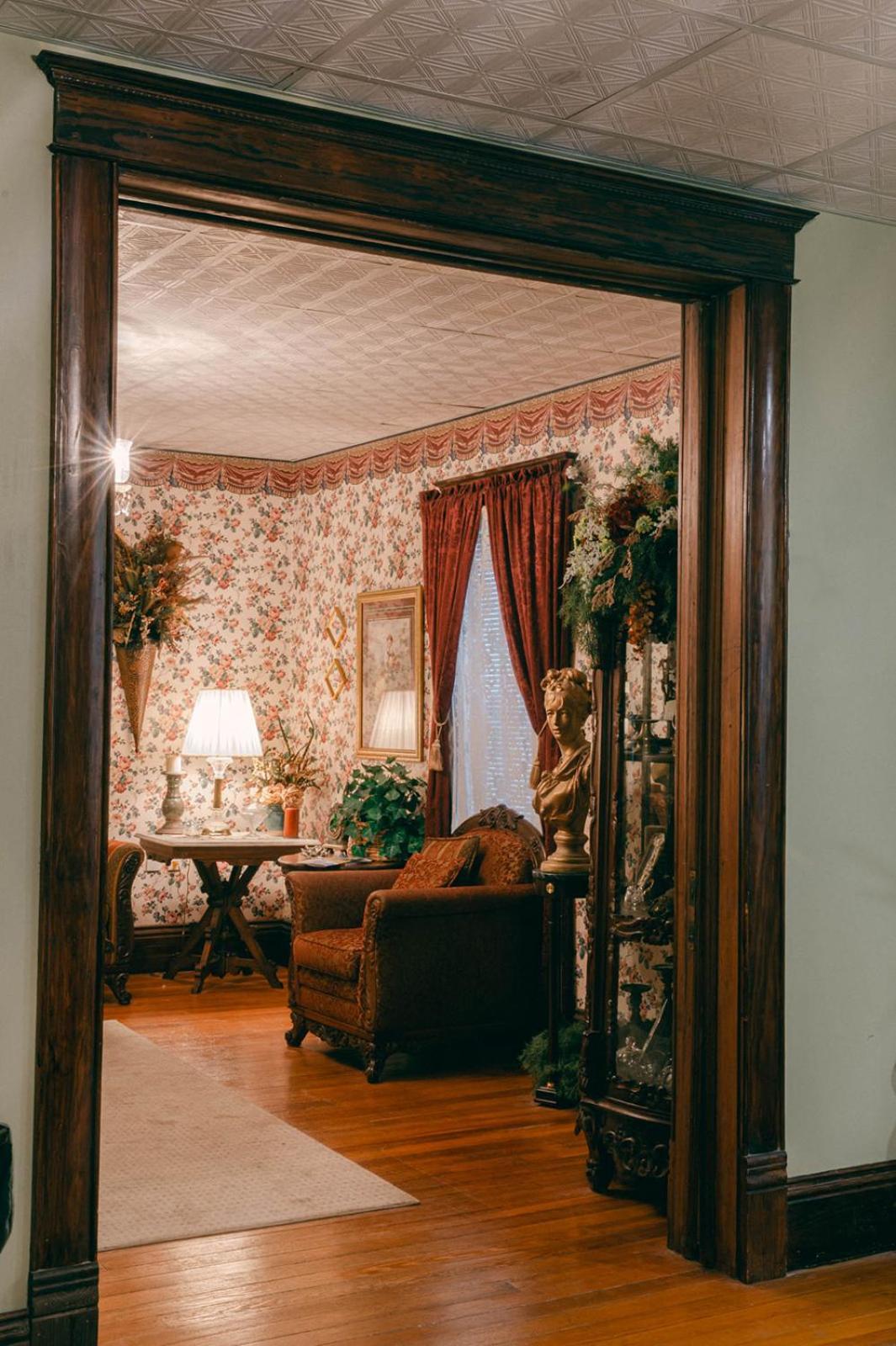 The Wolf Manor Panzió Ellinwood Kültér fotó